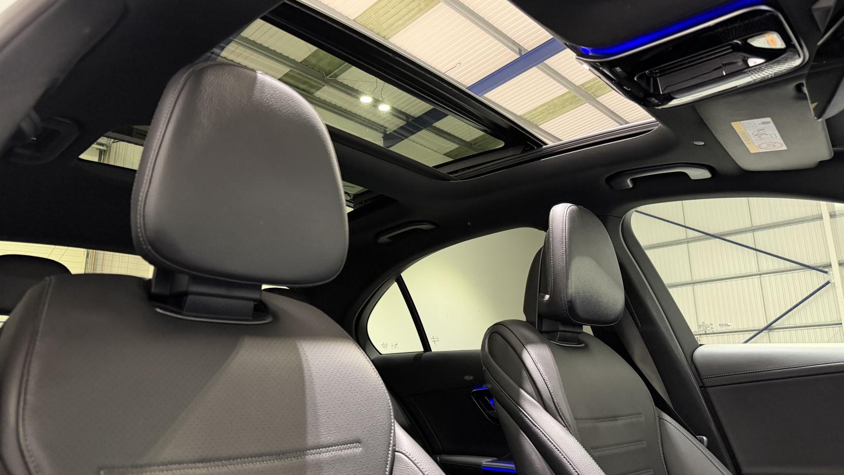 Mercedes-Benz C-Class view 3