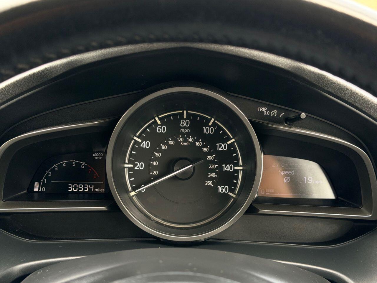 Mazda Mazda3 view 34