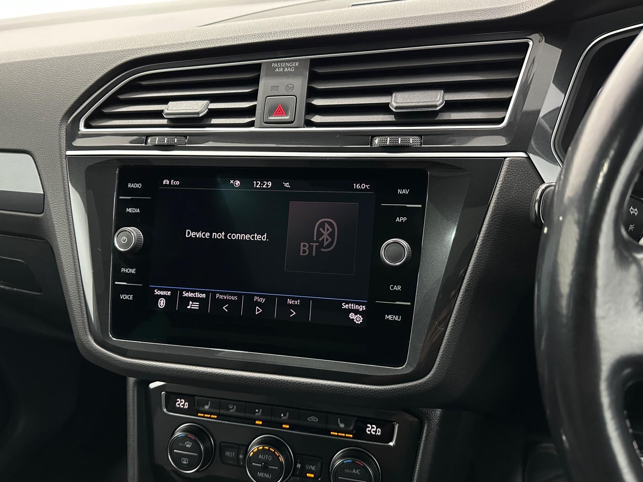 Volkswagen Tiguan view 26