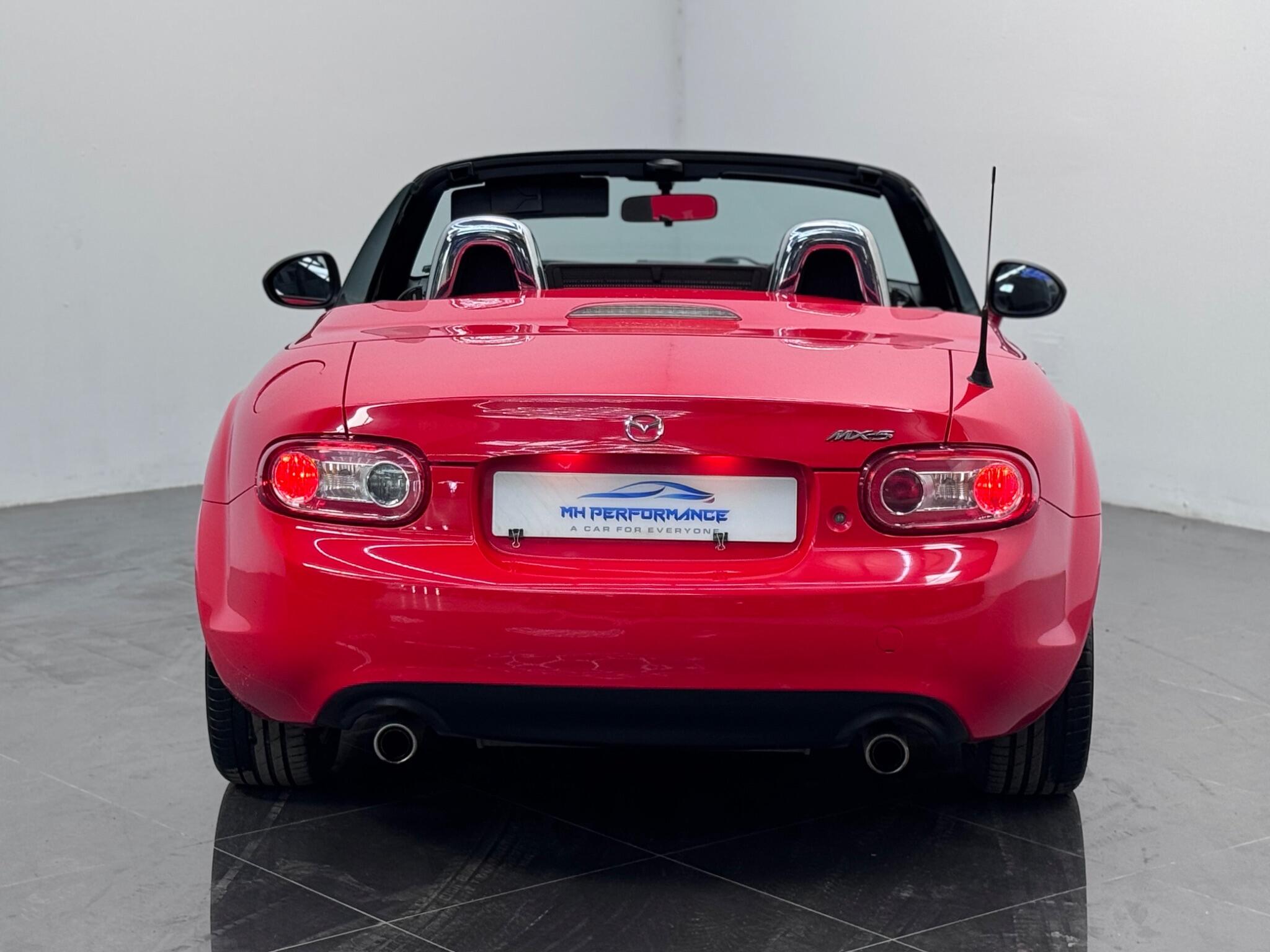 Mazda MX-5 view 26