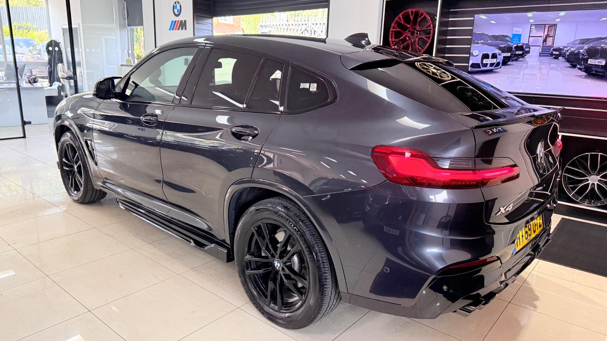 BMW X4 view 29