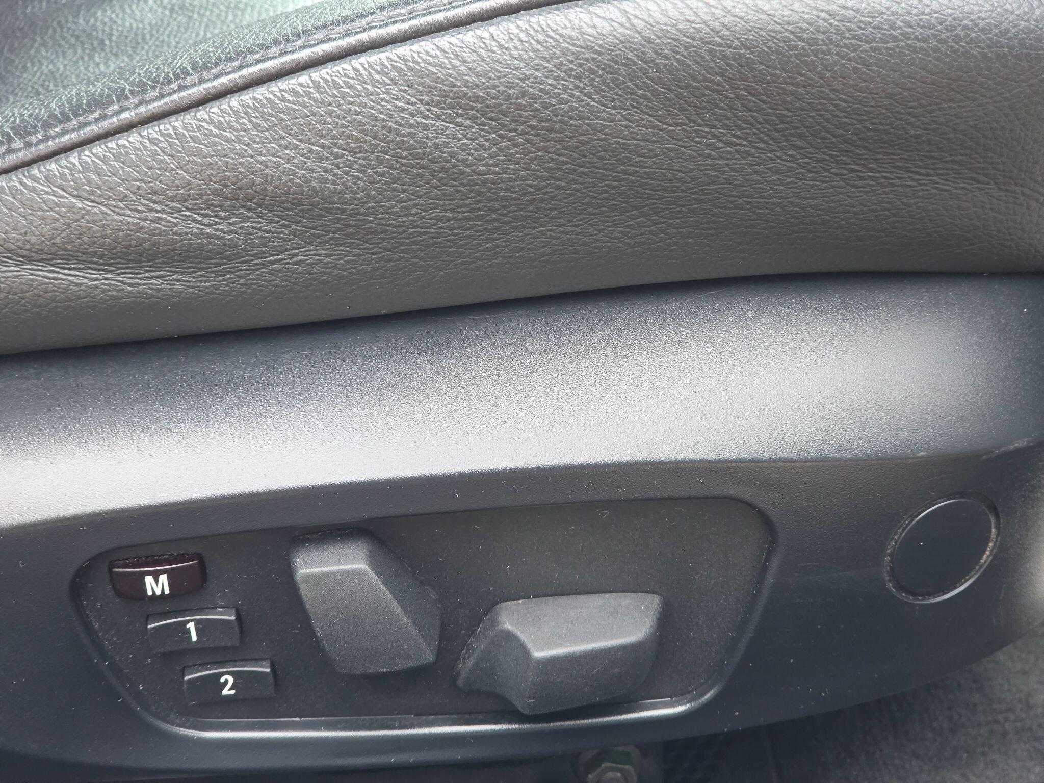 BMW 3 Series view 20