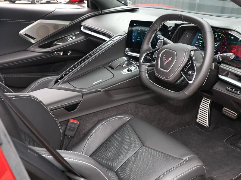 Chevrolet Corvette view 4