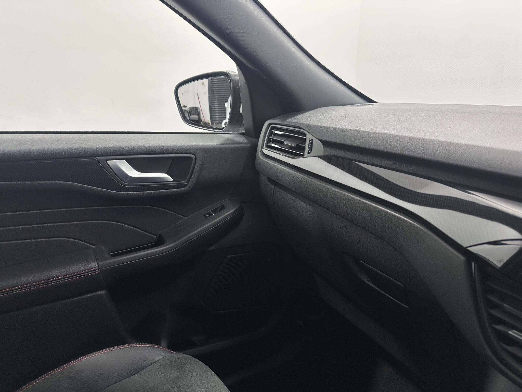Ford Kuga view 25