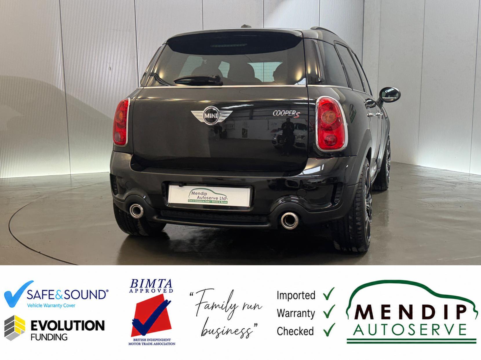 Mini Countryman view 24