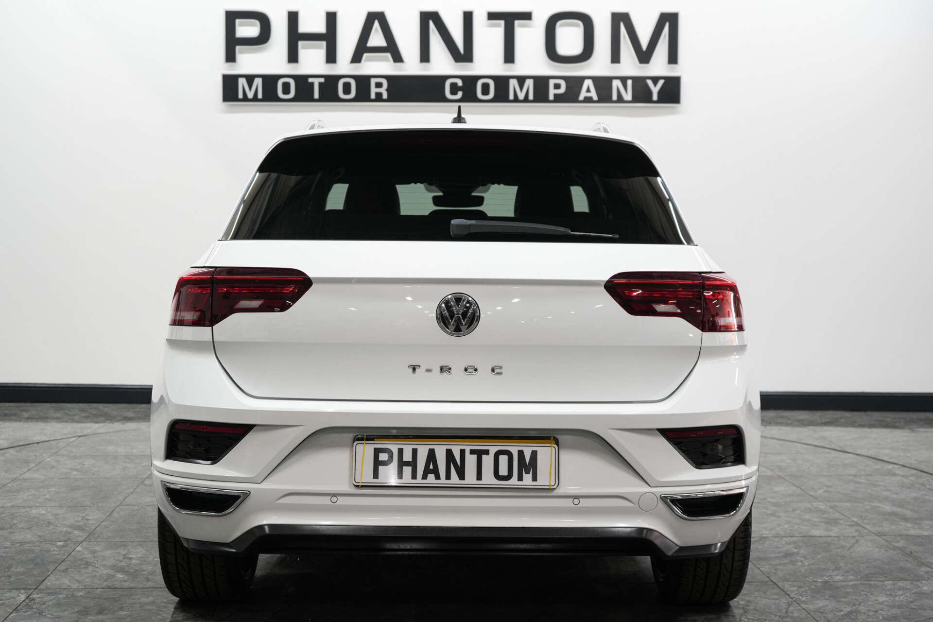 Volkswagen T-Roc view 4