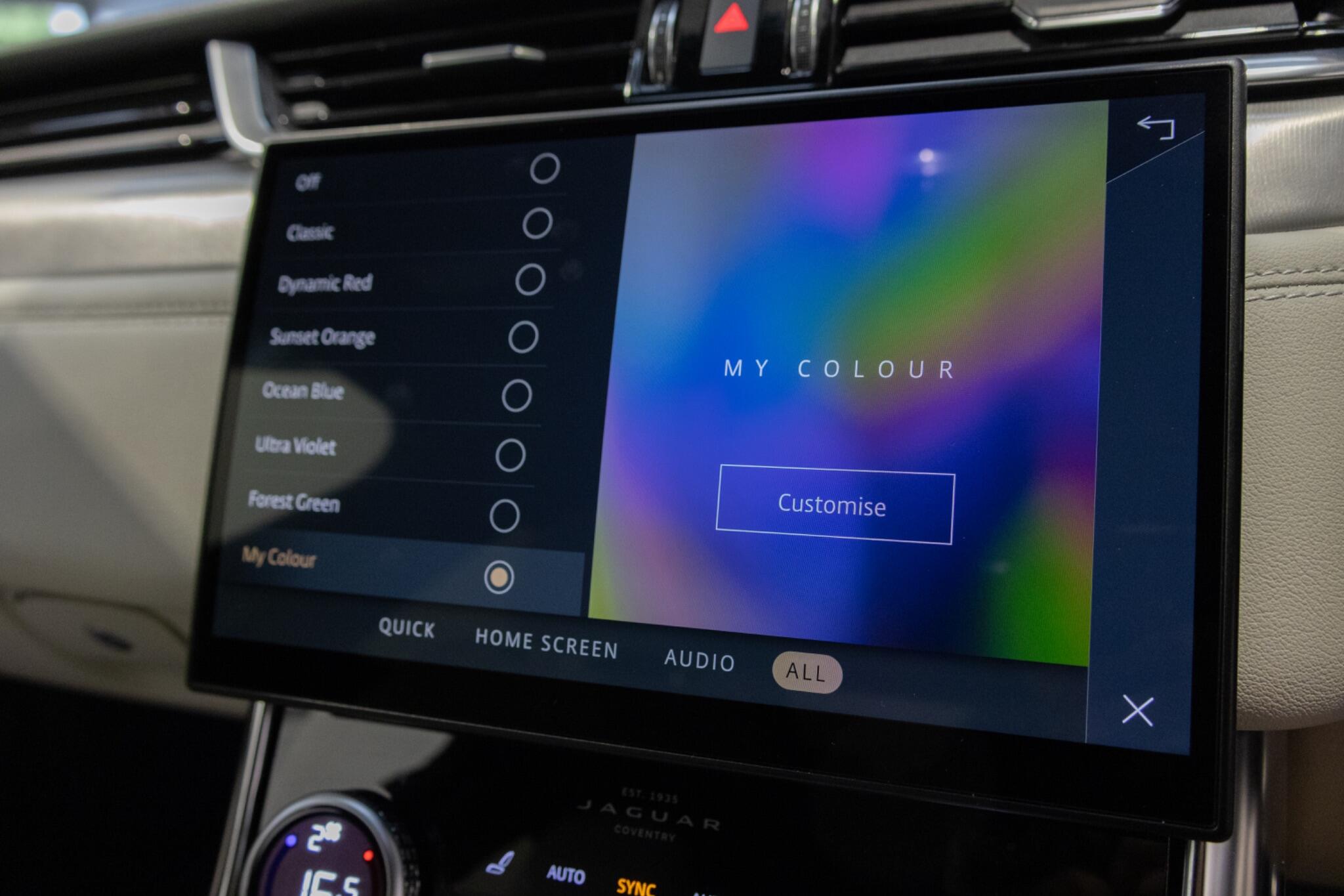 Jaguar XF view 22