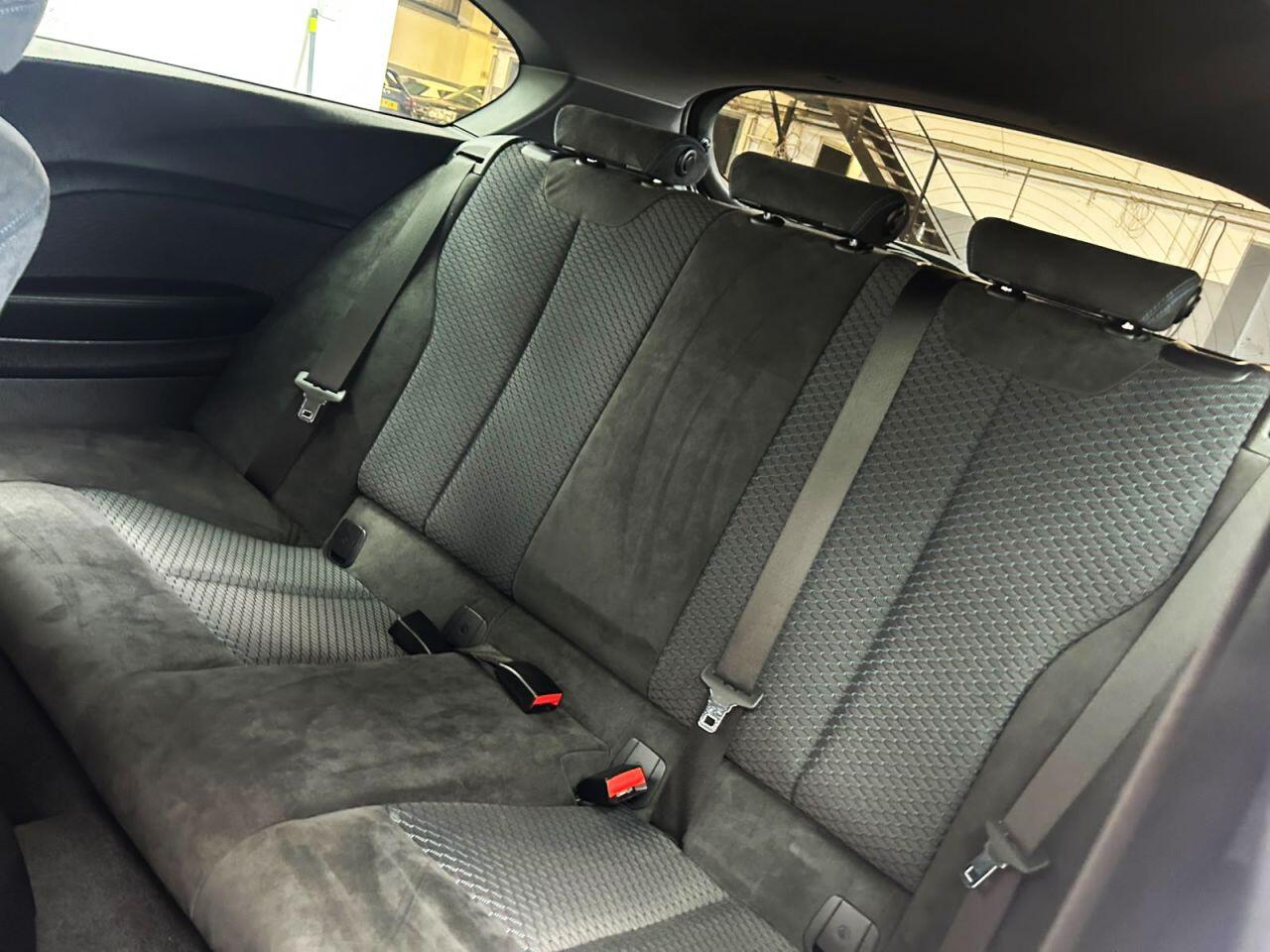 BMW 1 Series view 21
