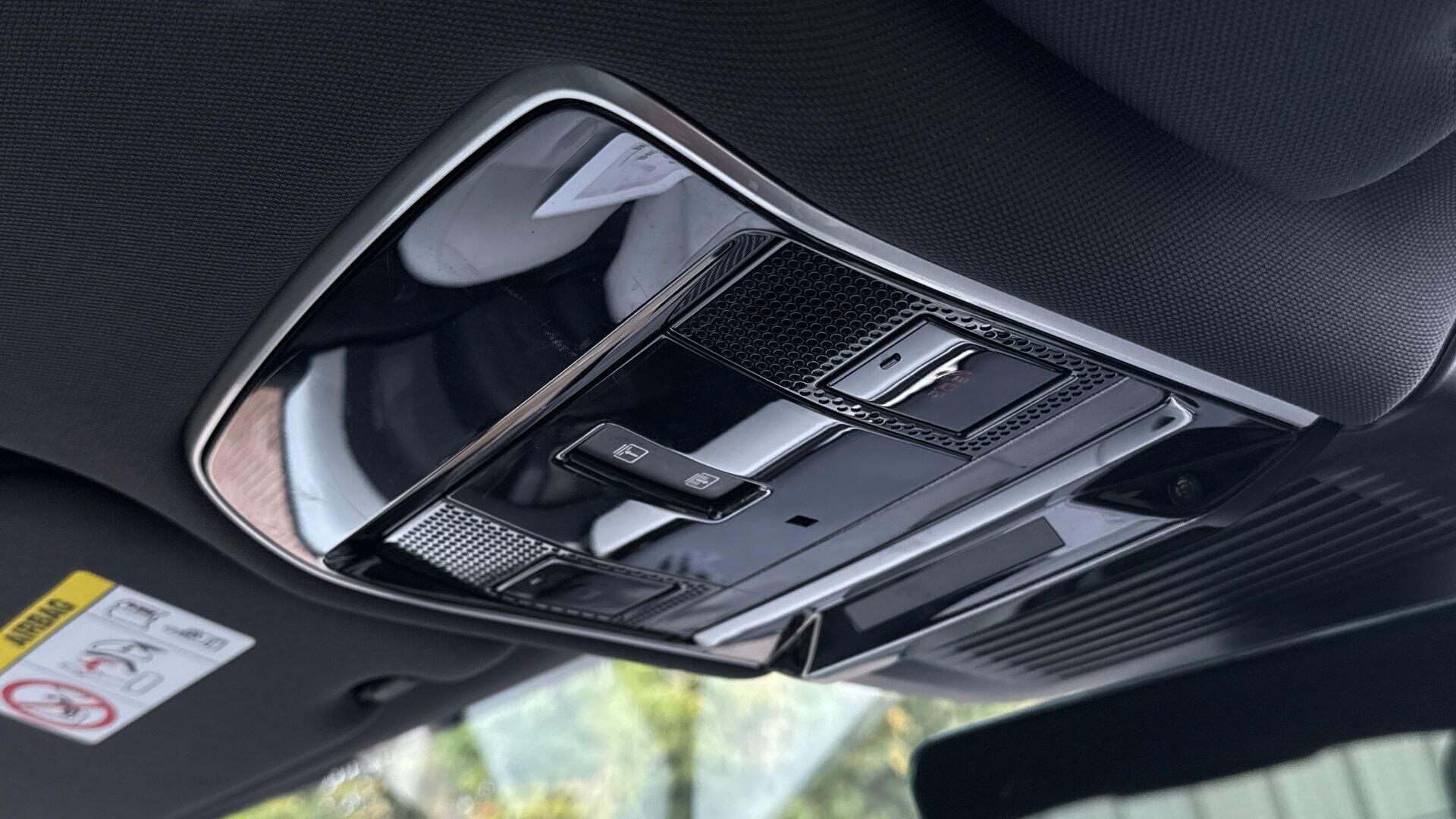Land Rover Range Rover Sport view 22