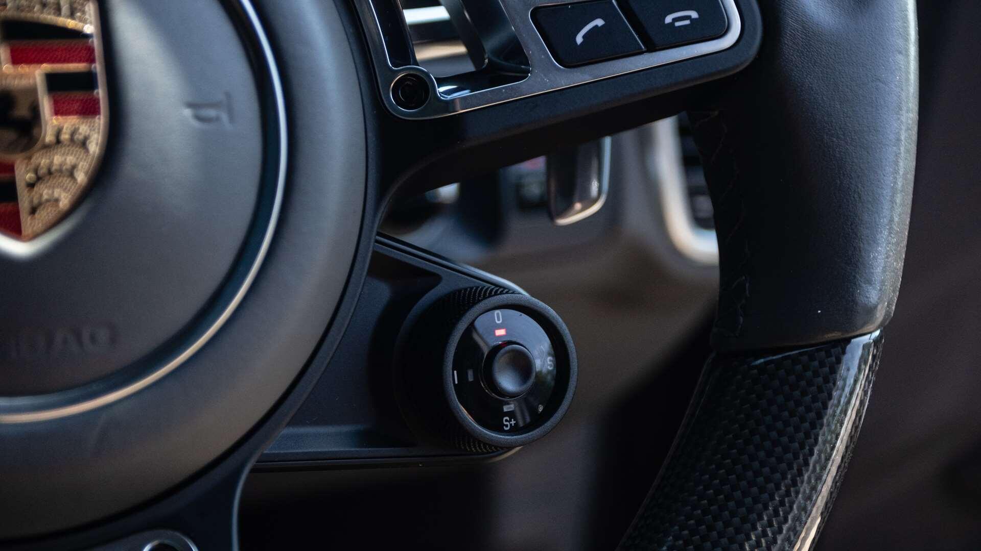 Porsche Cayenne view 22