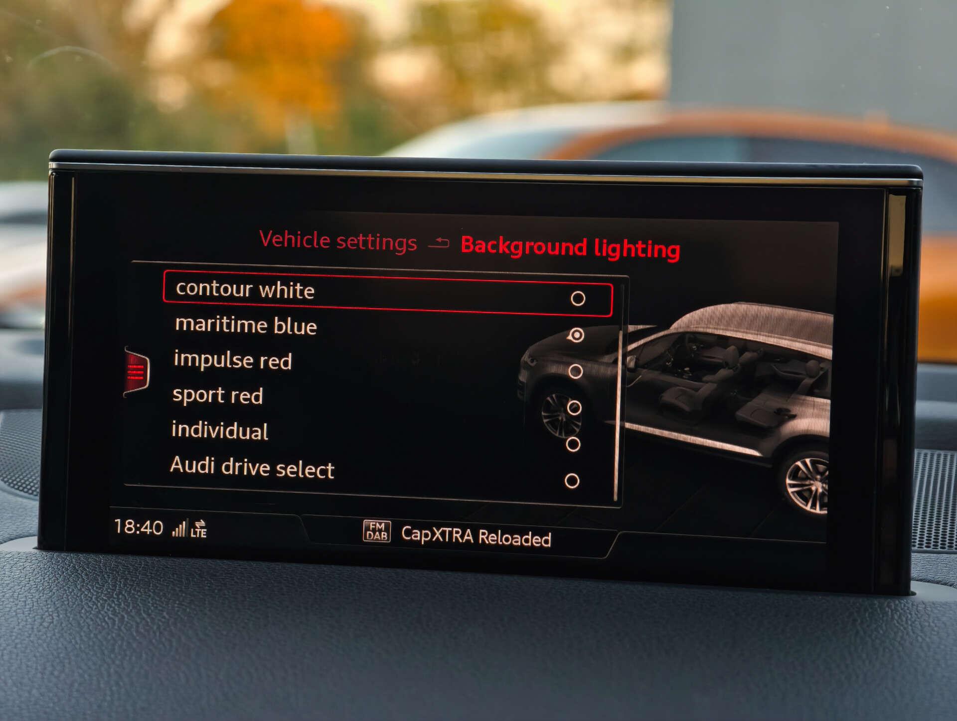 Audi SQ7 view 48