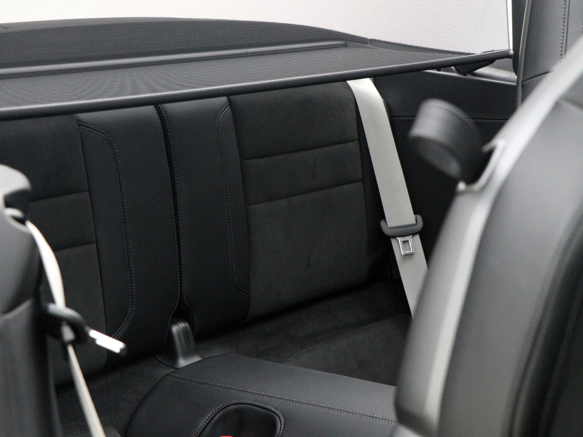 Porsche 911 view 29