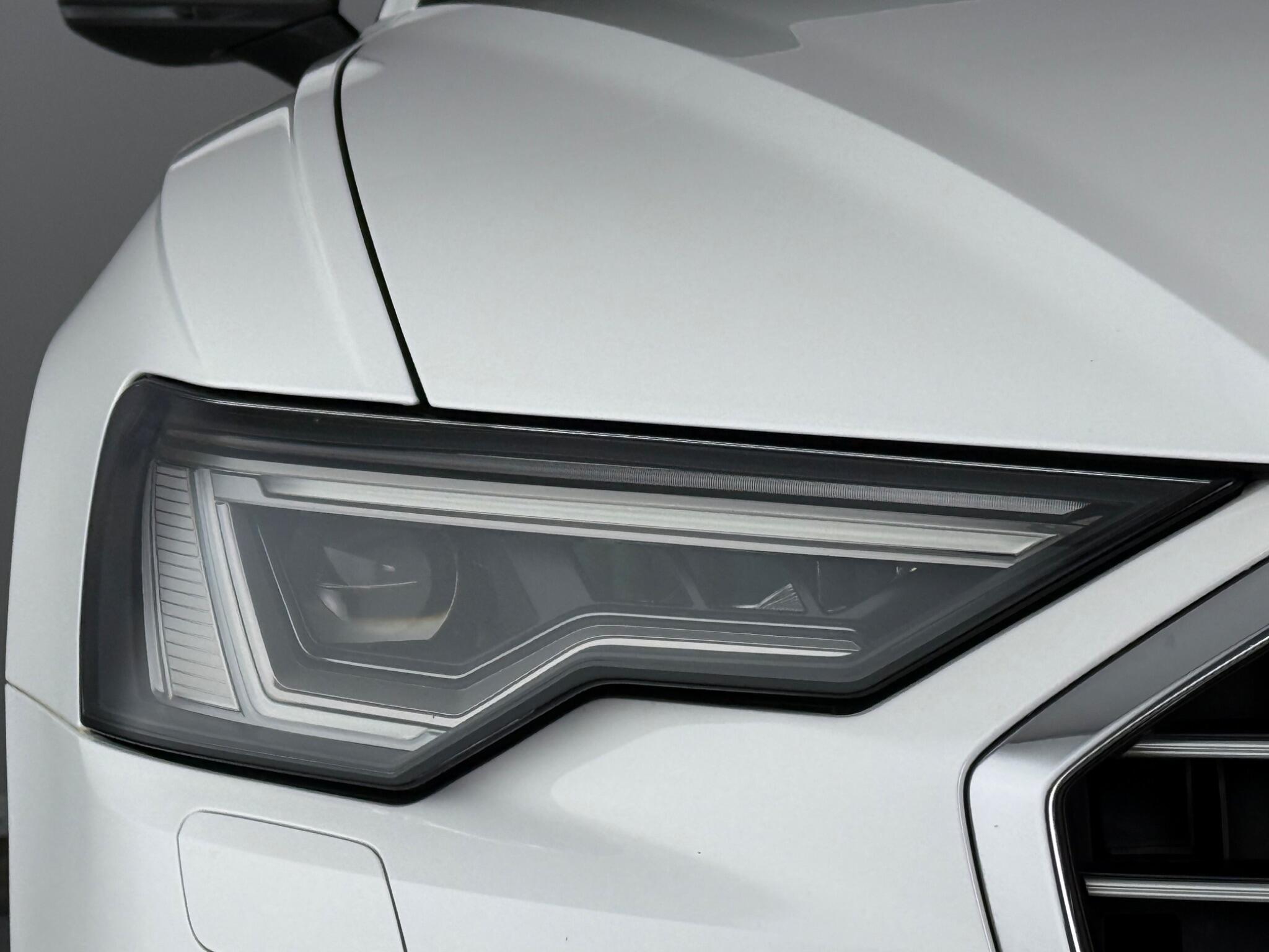 Audi A6 view 9