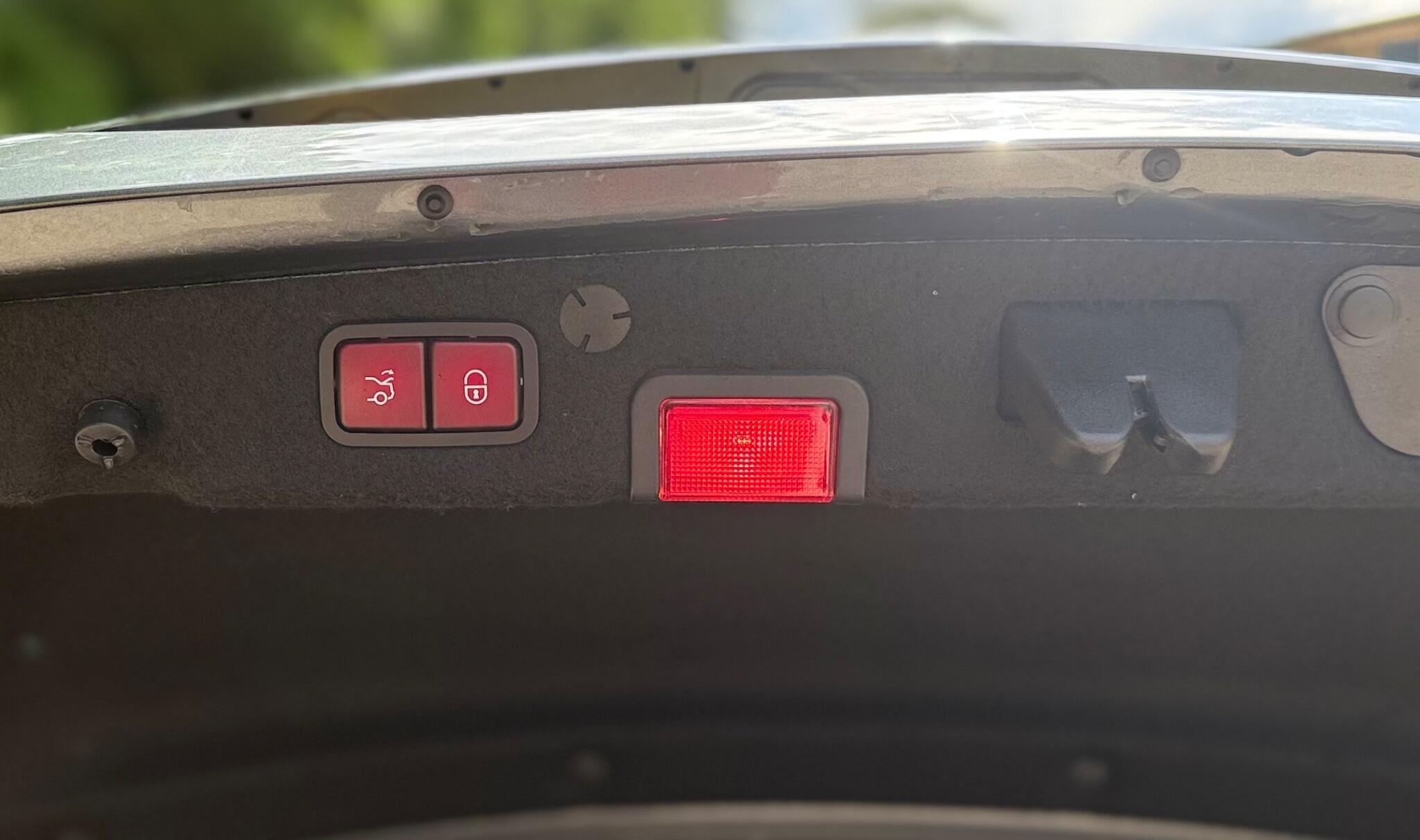 Mercedes-Benz C Class view 29