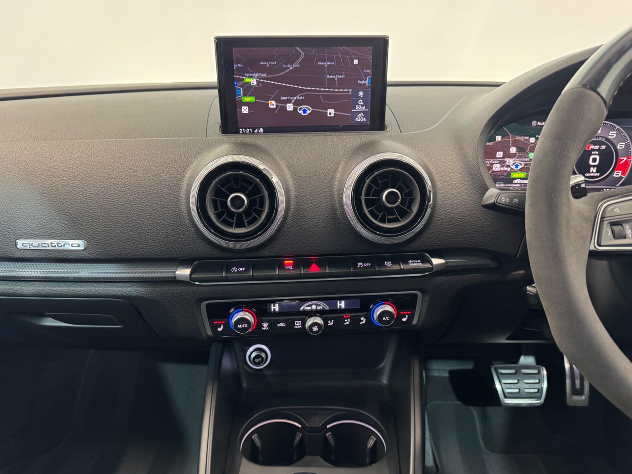 Audi RS3 view 32