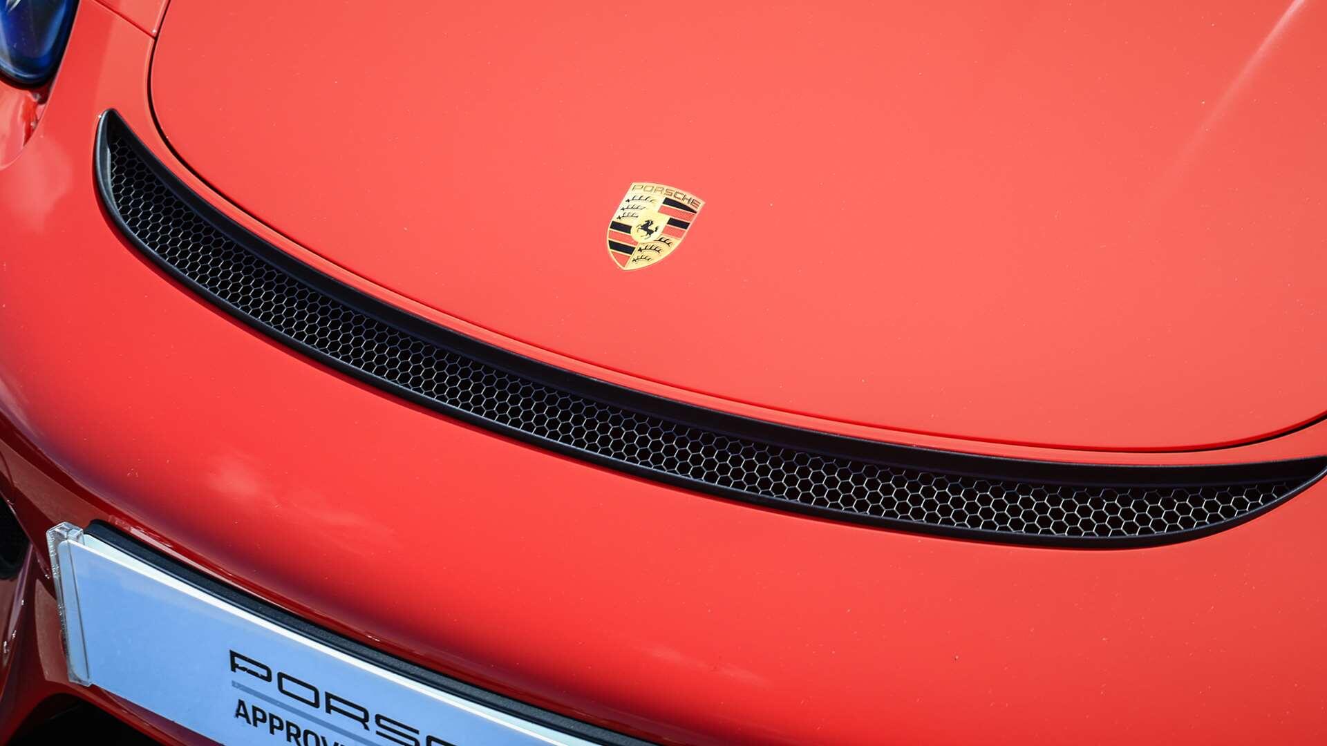 Porsche 718 Spyder view 27