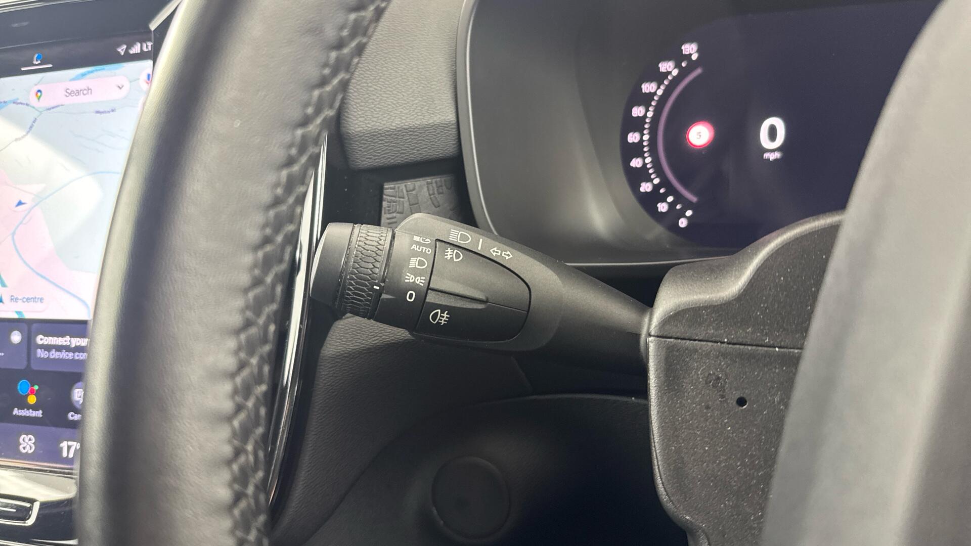Volvo XC40 view 39