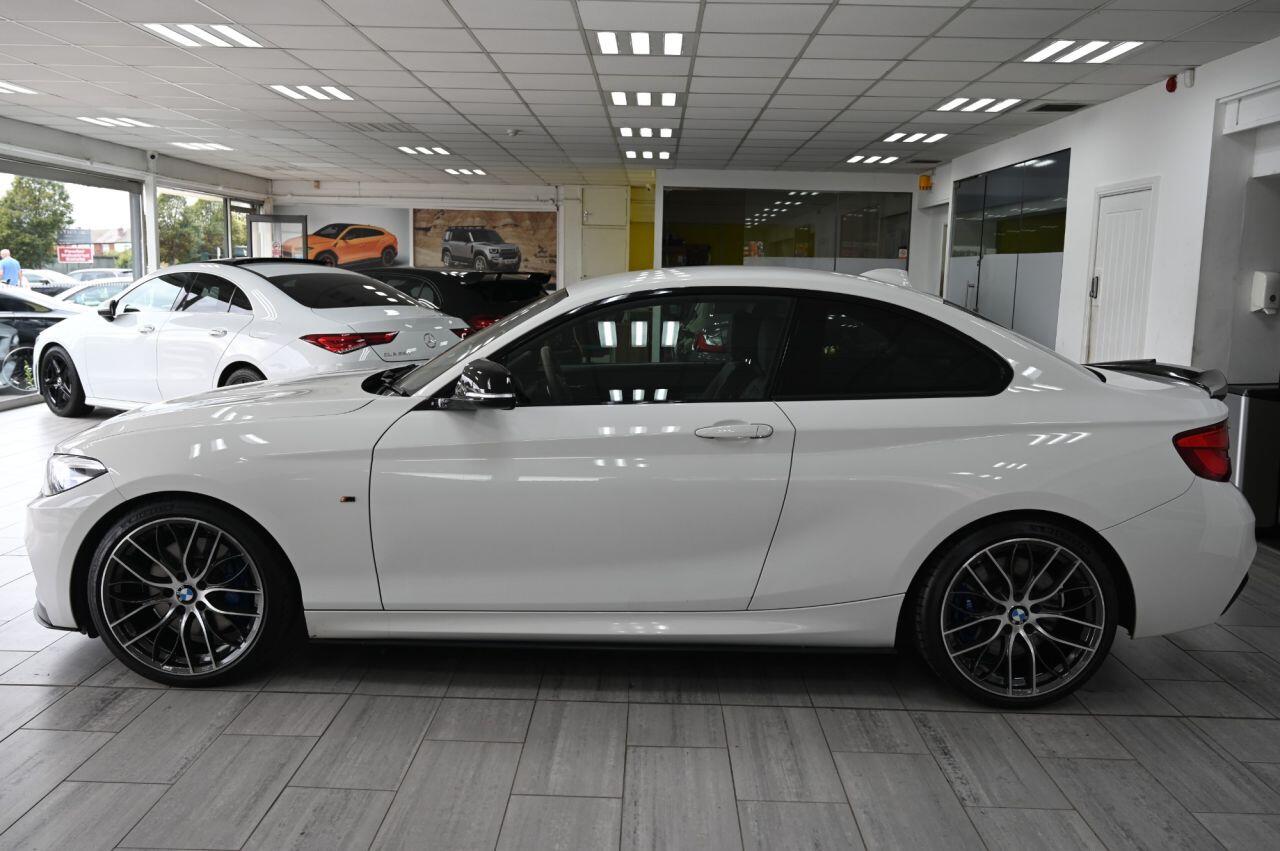 BMW 2 Series view 4