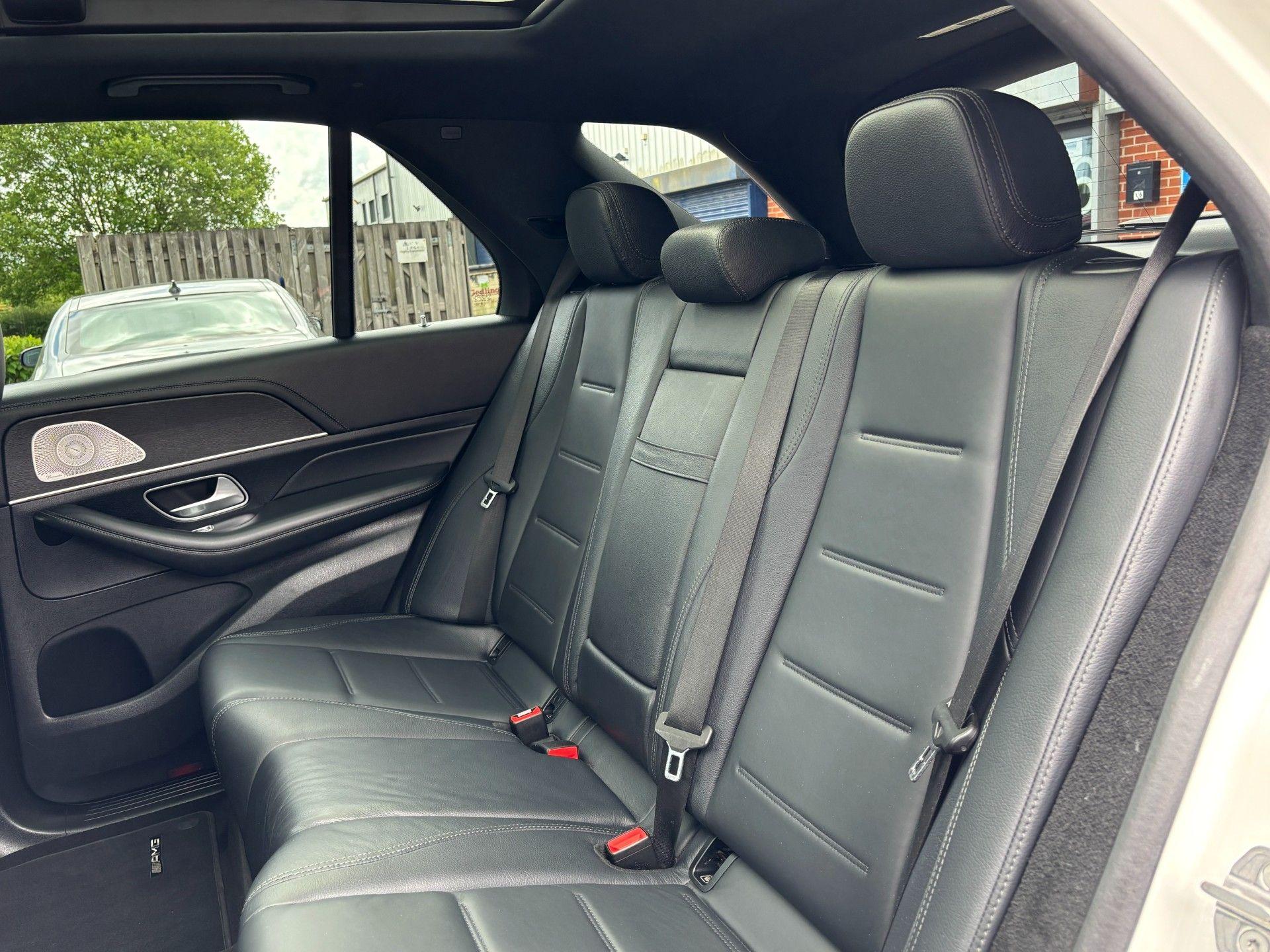 Mercedes-Benz Gle view 30