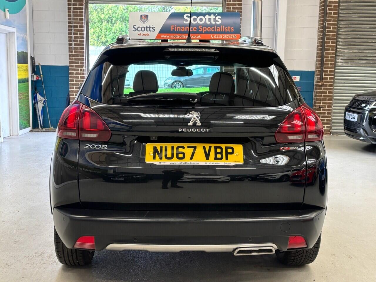 Peugeot 2008 view 6