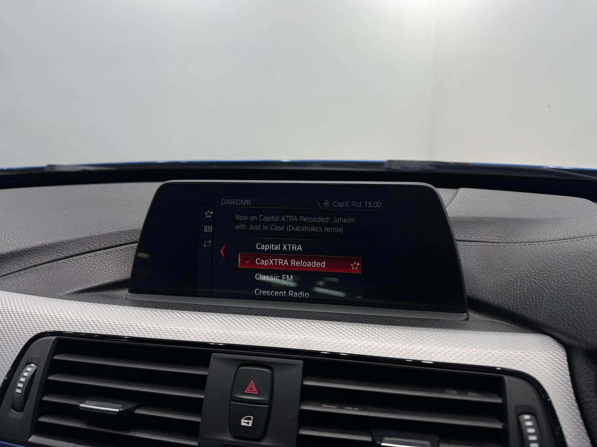 BMW 3 Series view 40