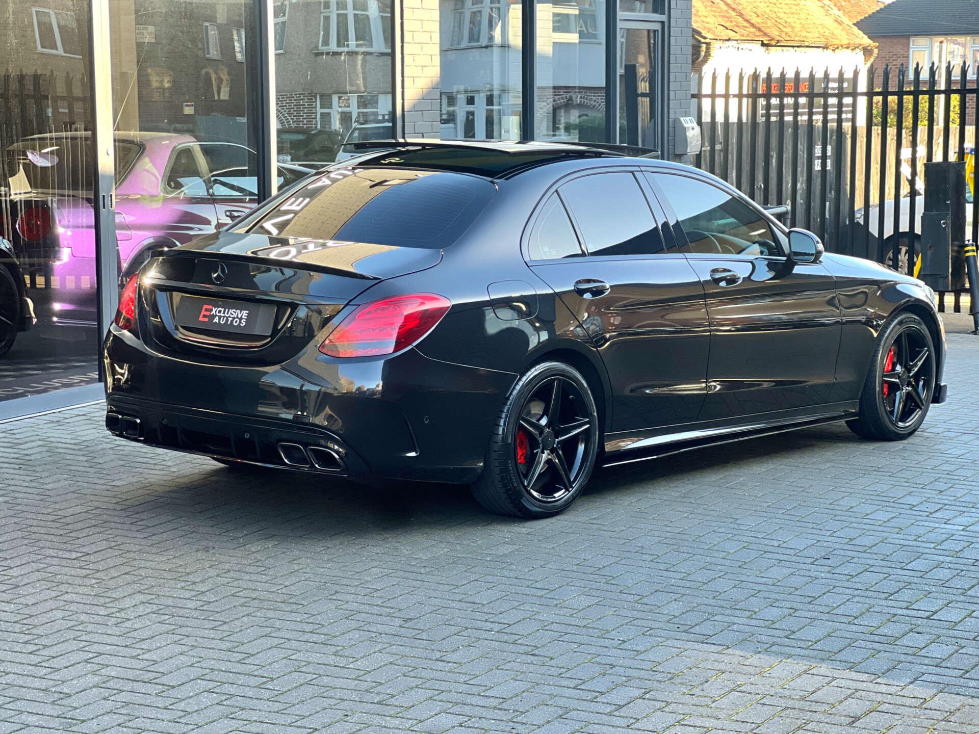 Mercedes-Benz C-Class view 9