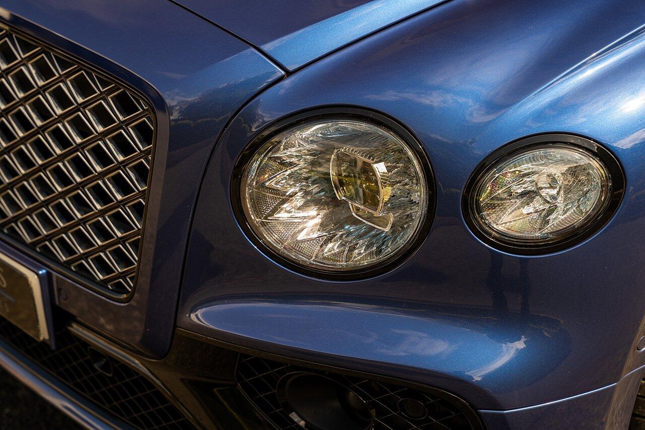 Bentley Flying Spur view 34