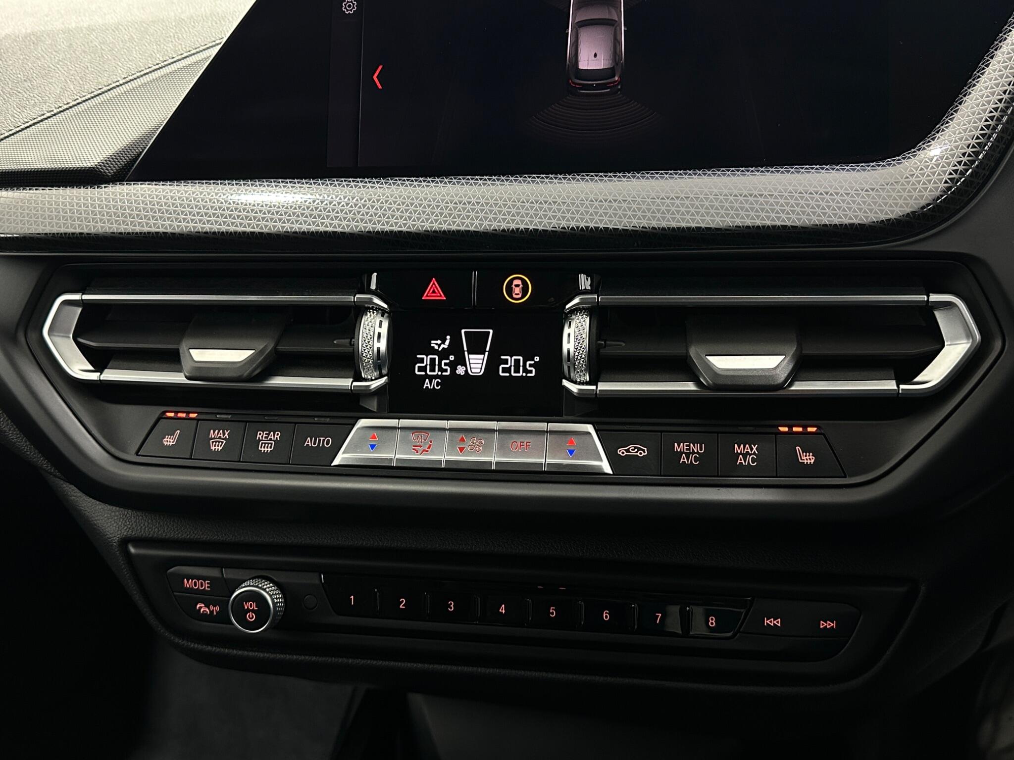 BMW 1 Series view 22
