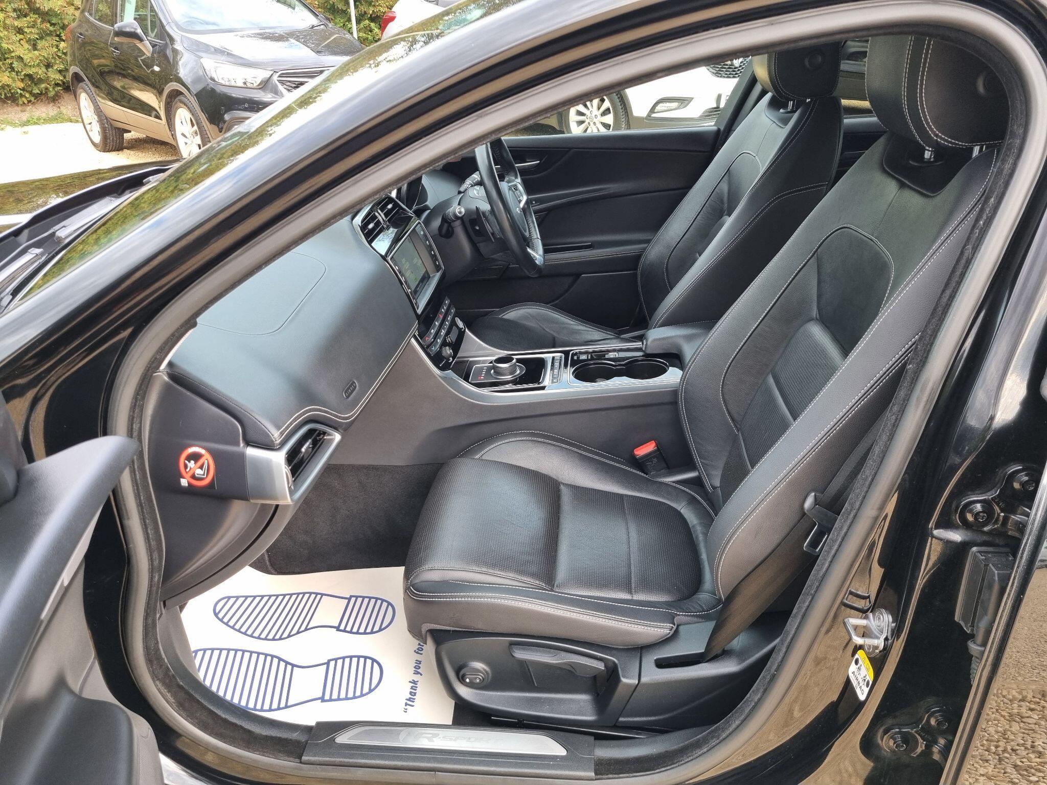 Jaguar Xe view 46