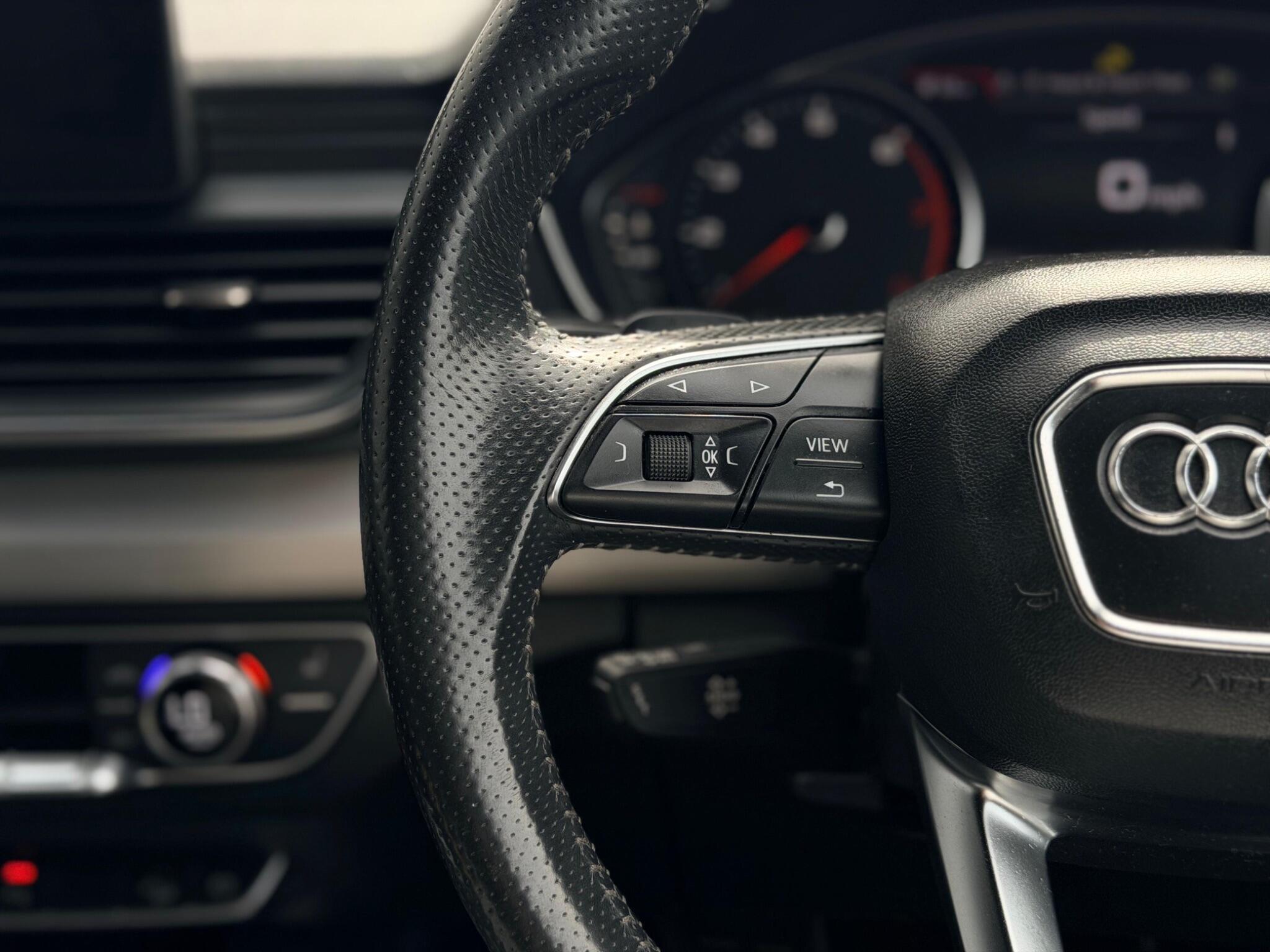 Audi Q5 view 22
