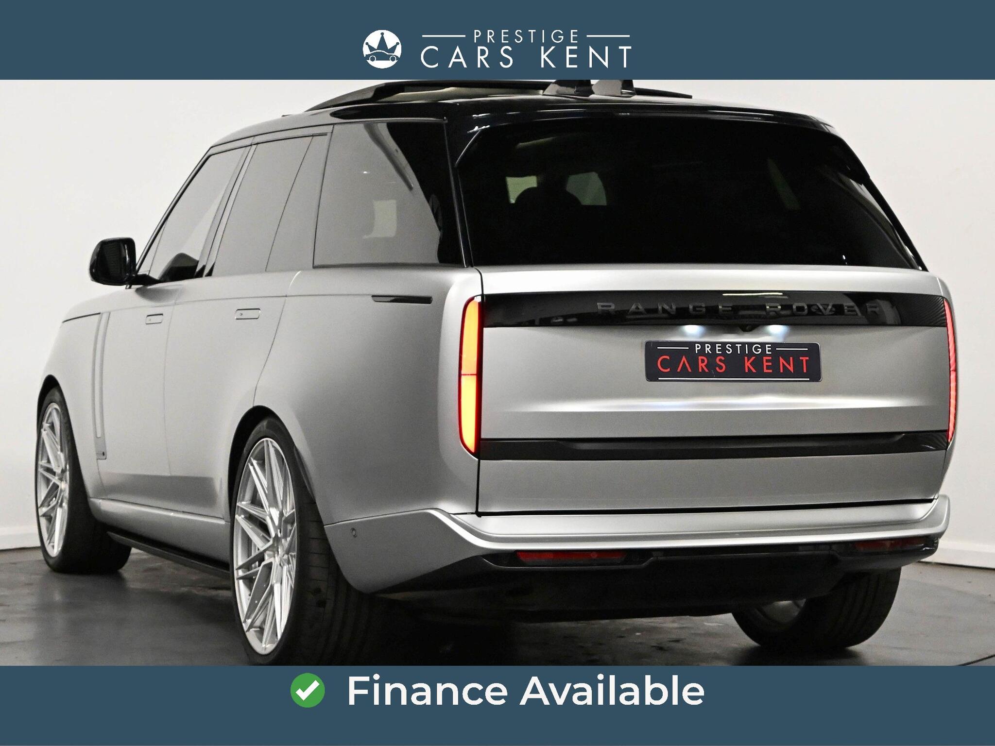 Land Rover Range Rover view 3