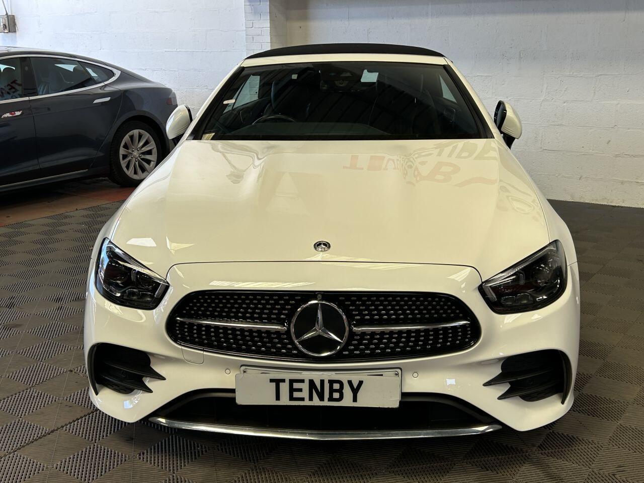 Mercedes-Benz E Class view 3
