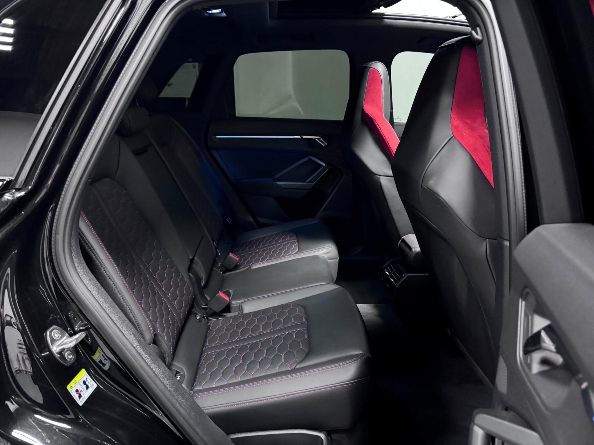 Audi RS Q3 view 35