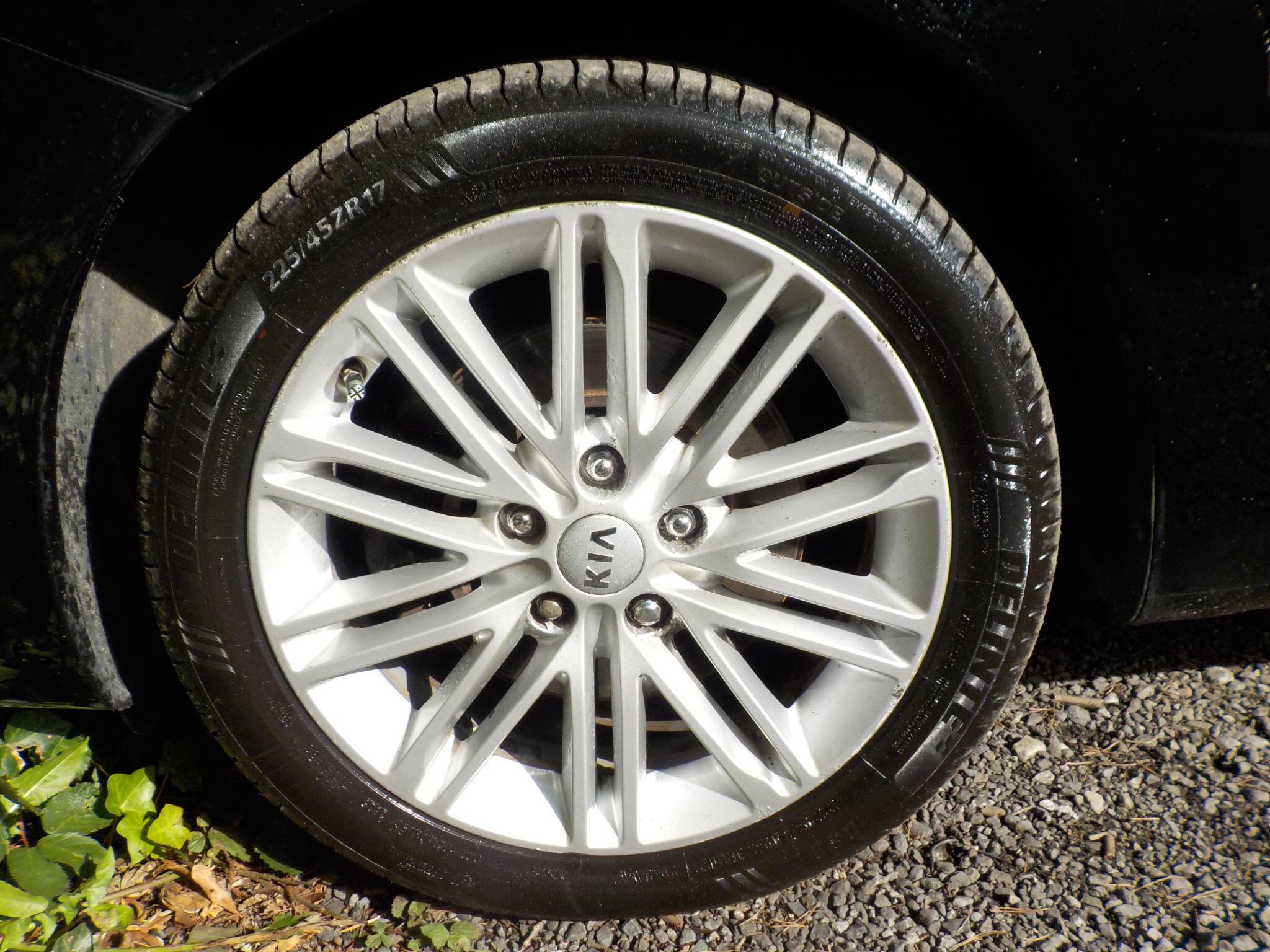 Kia Carens 1.7 CRDi 3 Euro 6 (s/s) 5dr