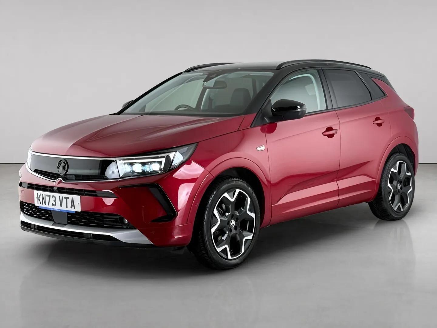 Vauxhall Grandland view 2