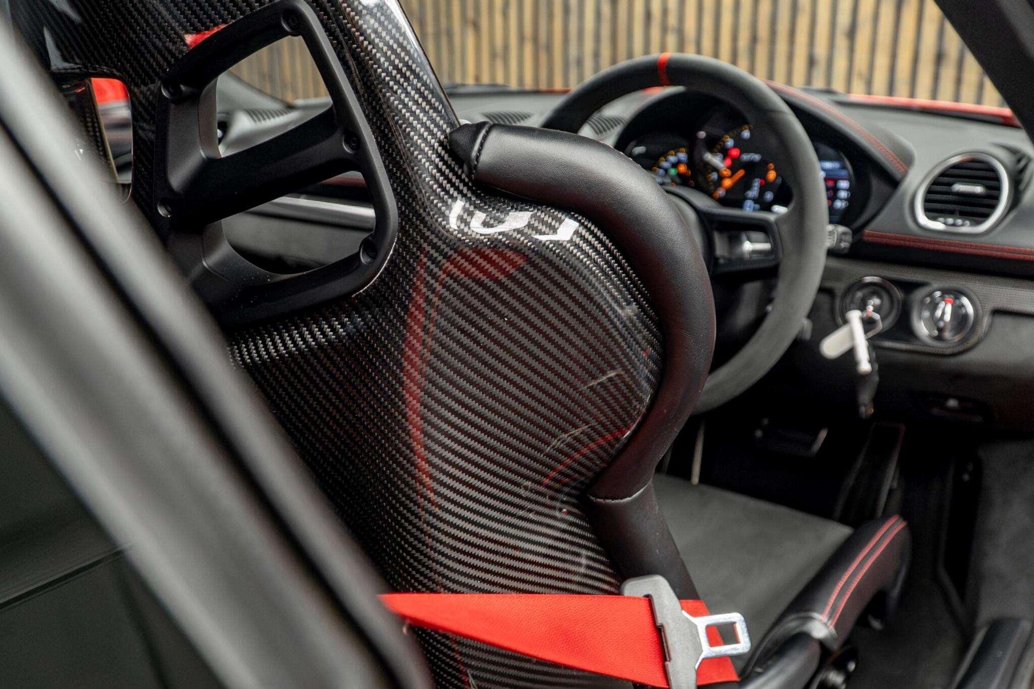 Porsche Cayman view 44