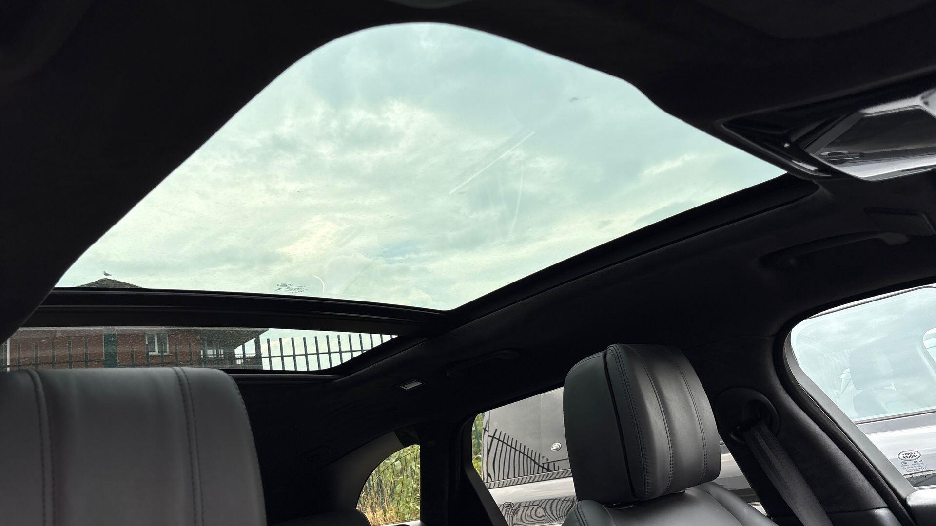 Land Rover Range Rover Velar view 20