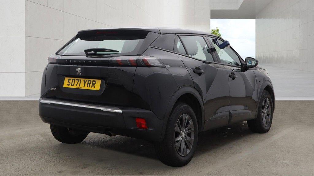 Peugeot 2008 view 4
