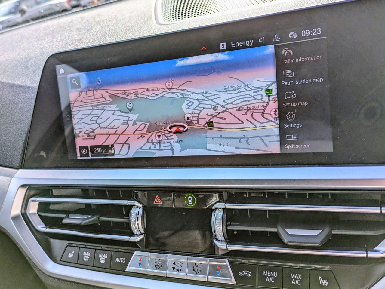 BMW 3 Series view 18