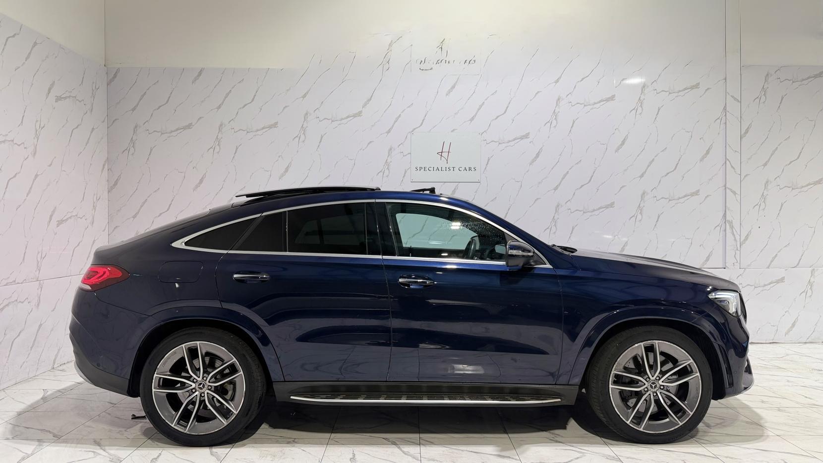 Mercedes-Benz Gle view 4