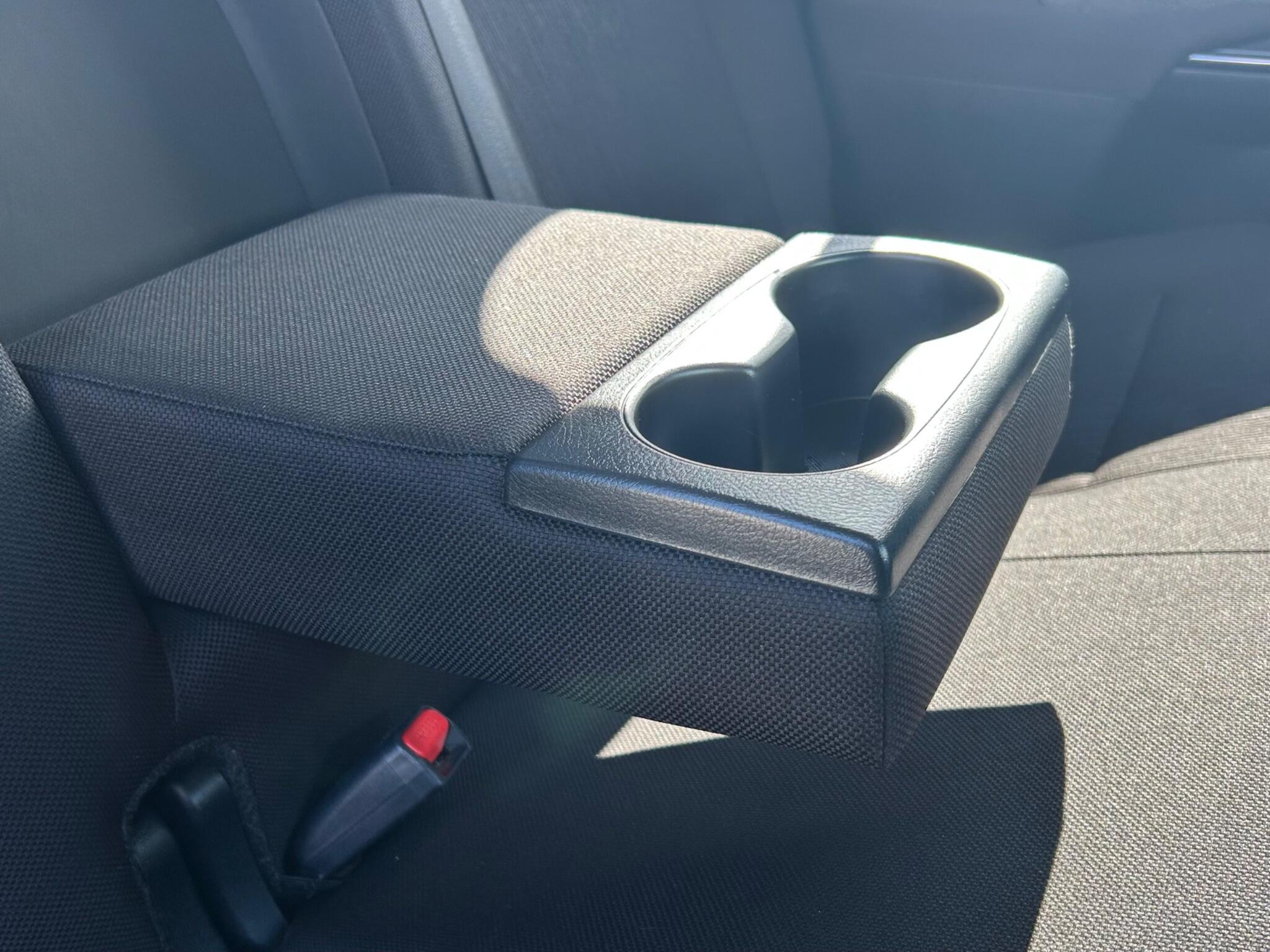 Toyota Hilux view 44