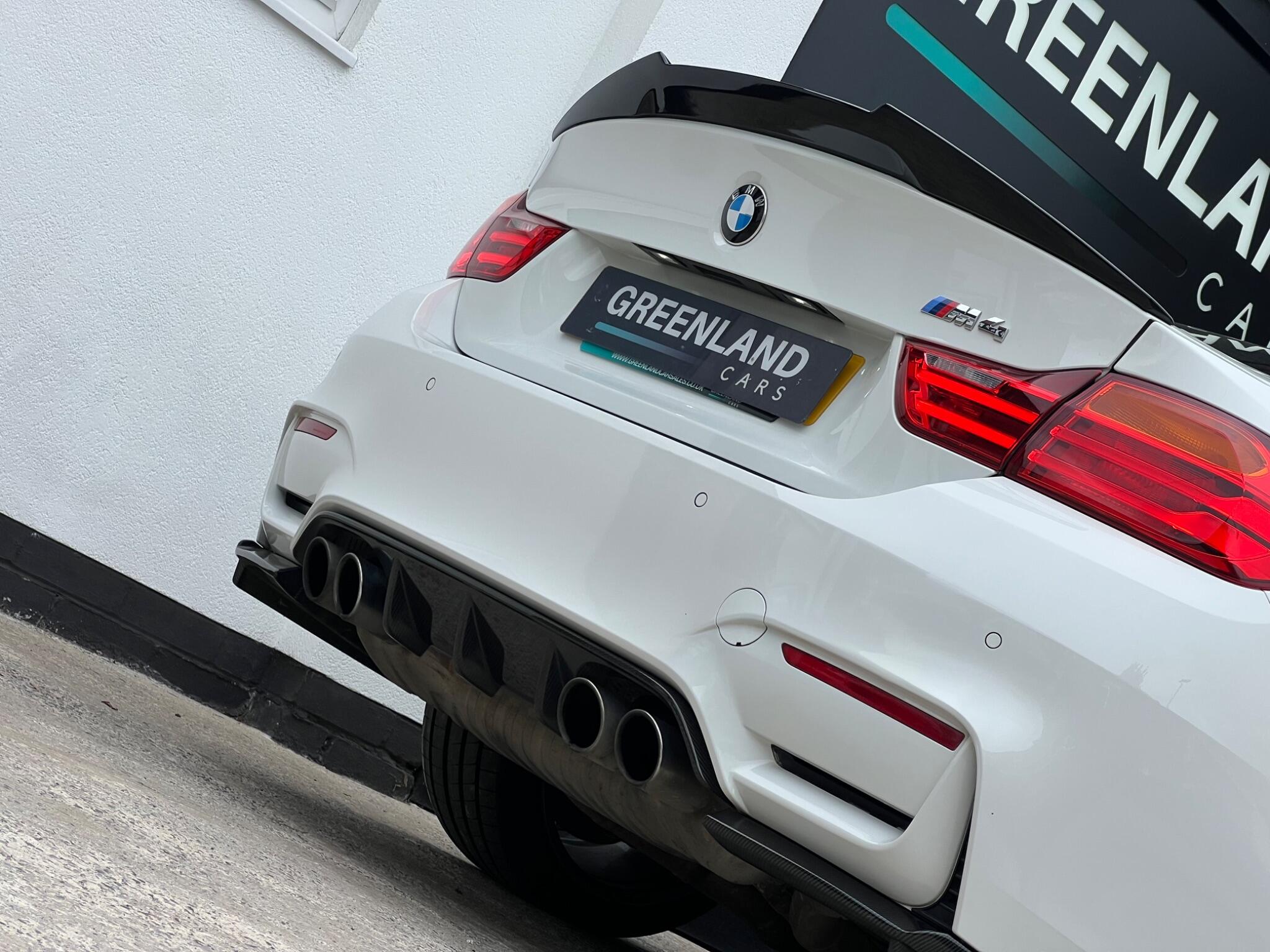 BMW M4 view 11