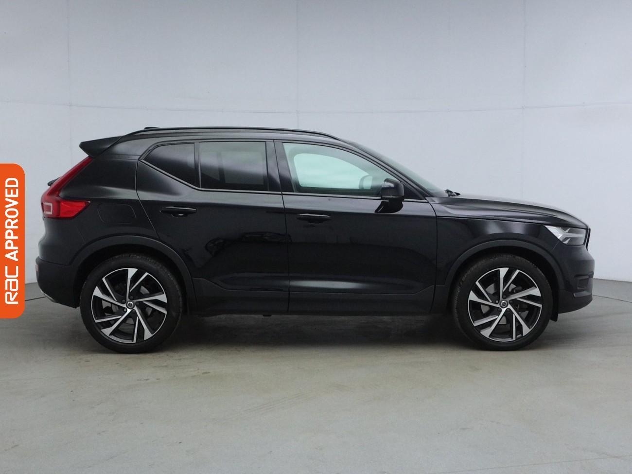 Volvo XC40 view 6