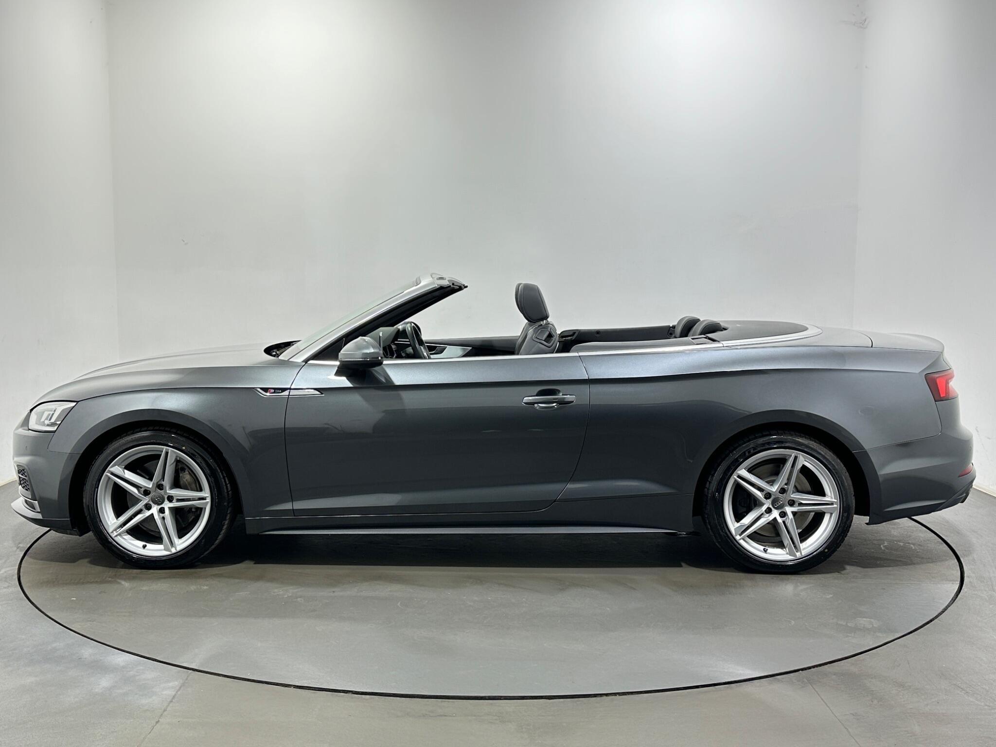Audi A5 view 5