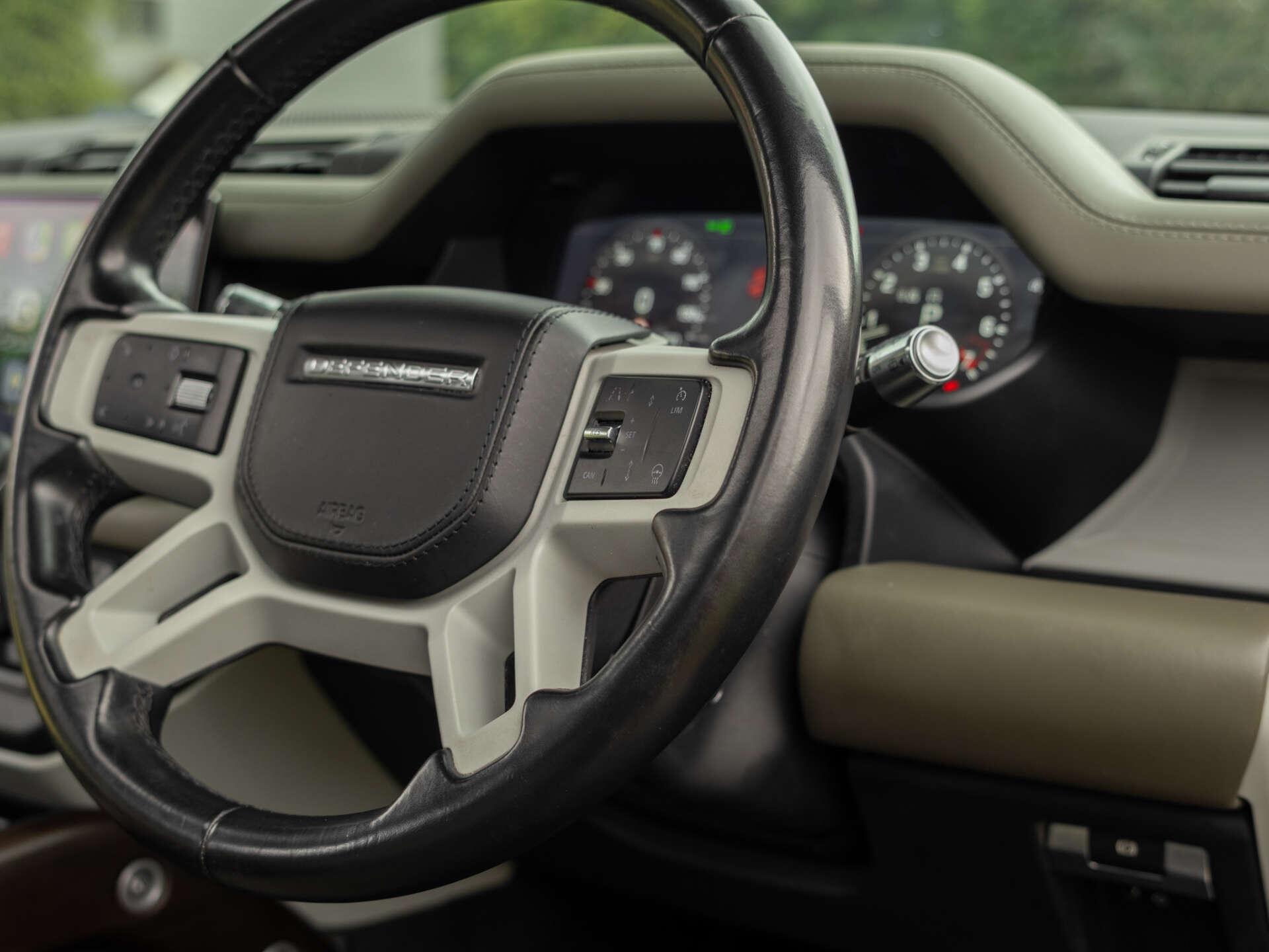 Land Rover Defender view 34