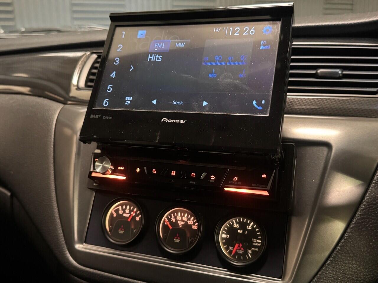 Mitsubishi Lancer view 21
