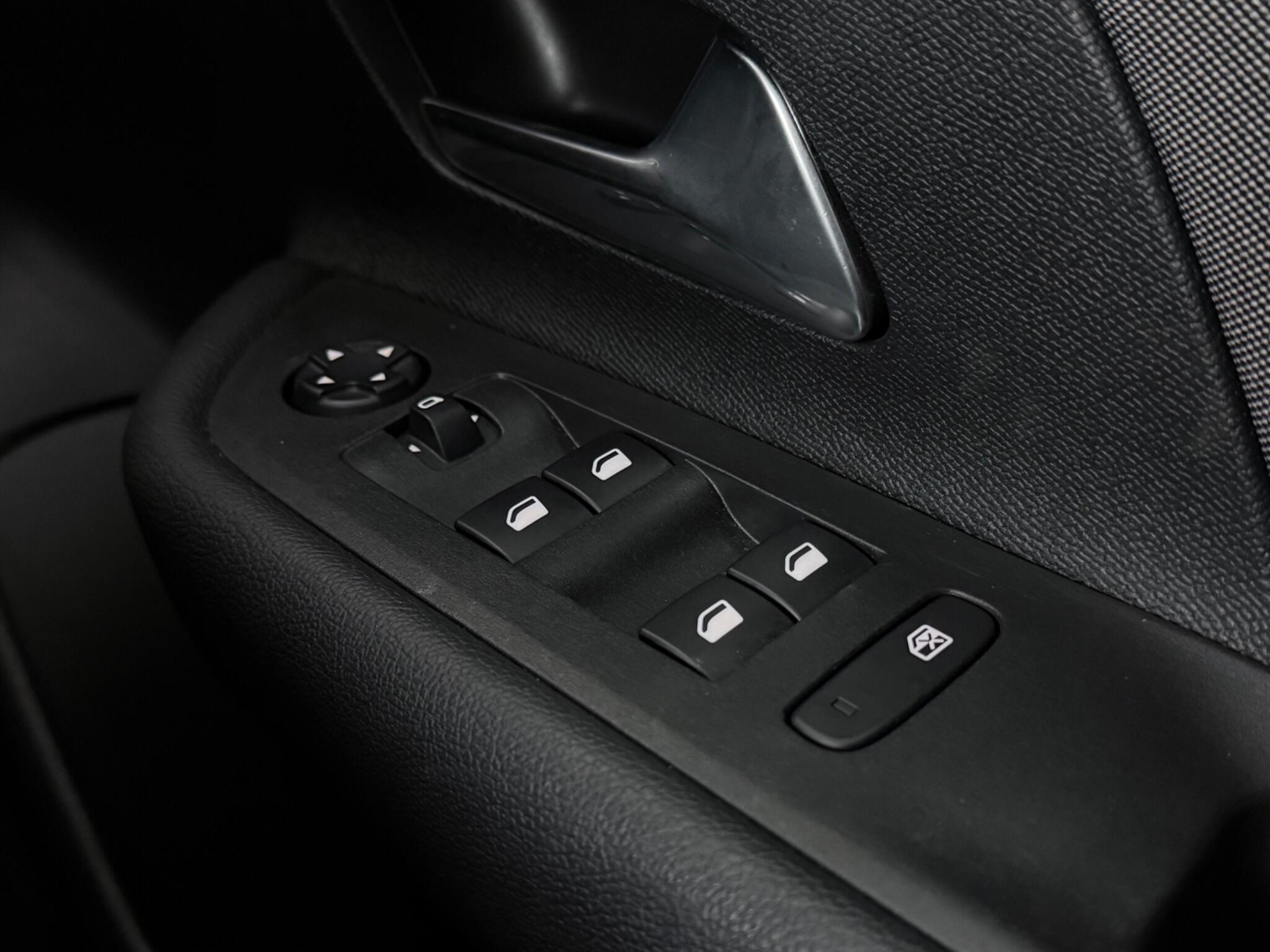 Vauxhall Mokka view 17