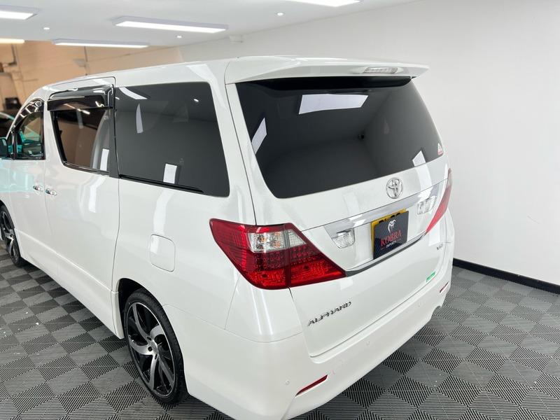 2009 Toyota Alphard image 10