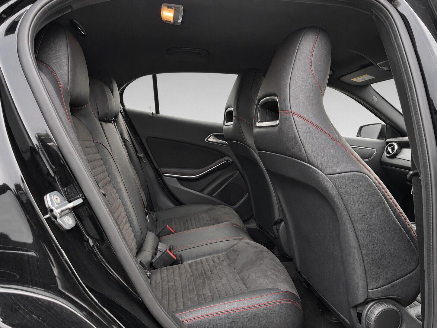 Mercedes-Benz Gla view 31