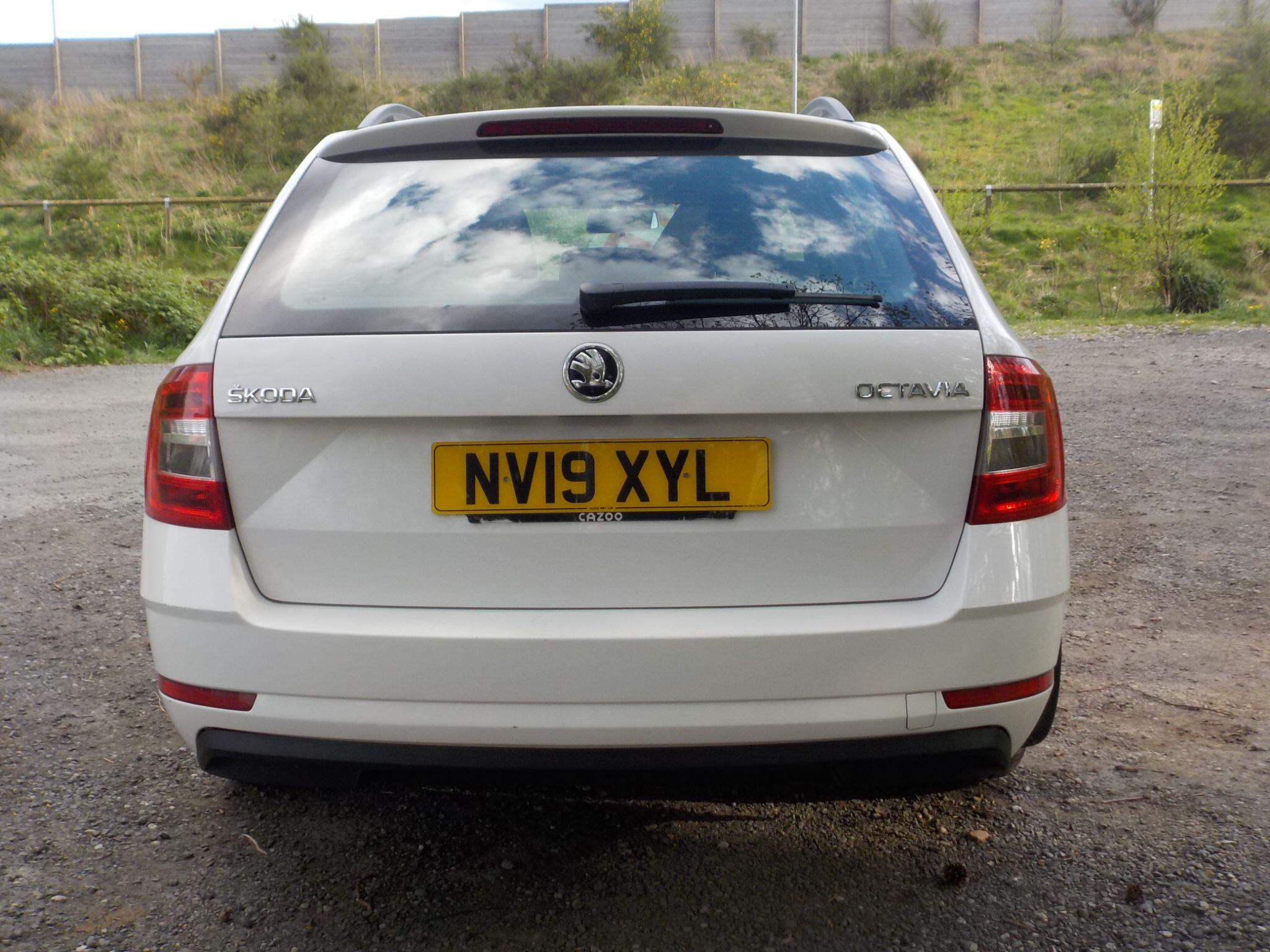 Skoda Octavia 1.6 TDI CR S Estate 5dr Diesel Manual Euro 6 (s/s) (115 ps)